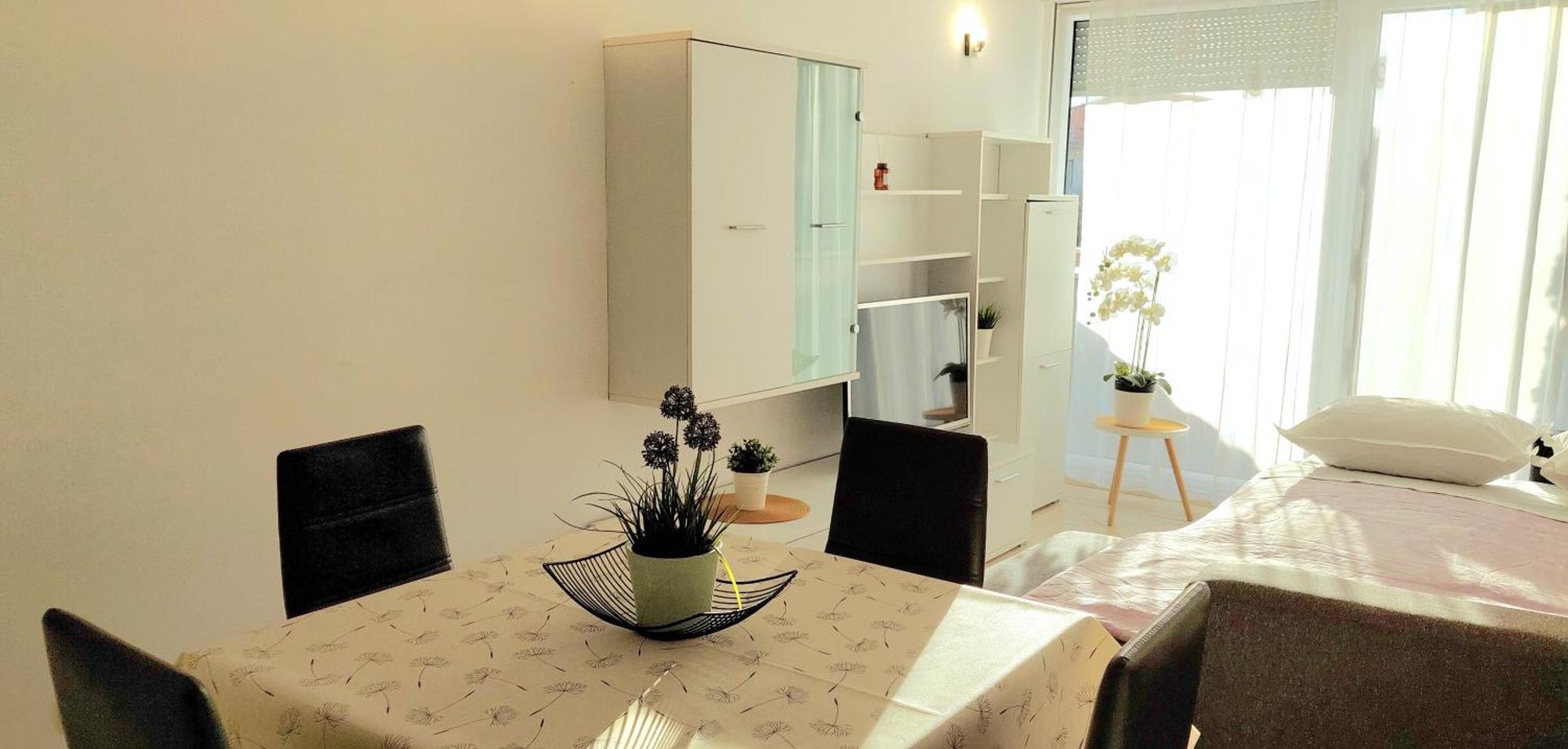 Cozy Apartment With Free Private Parking 스플리트 객실 사진